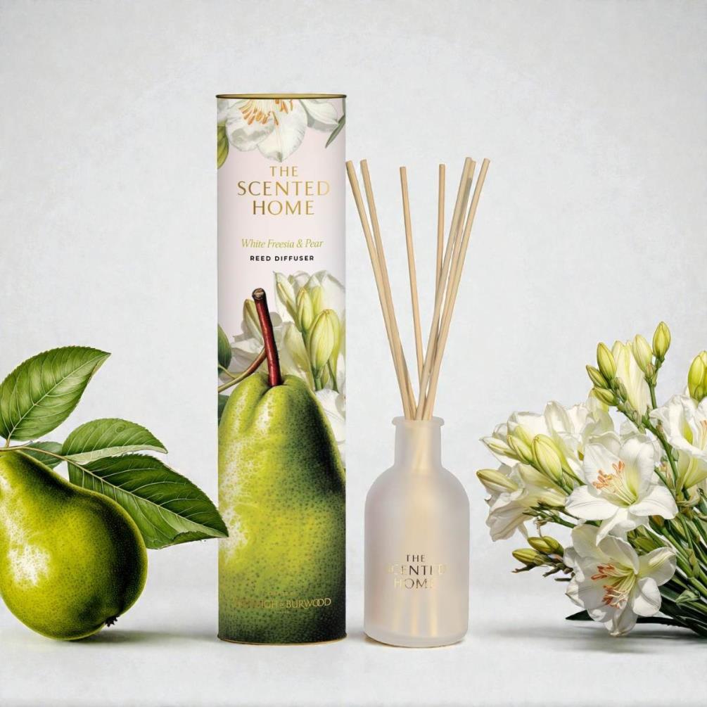 Ashleigh & Burwood White Freesia & Pear Reed Diffuser Extra Image 1